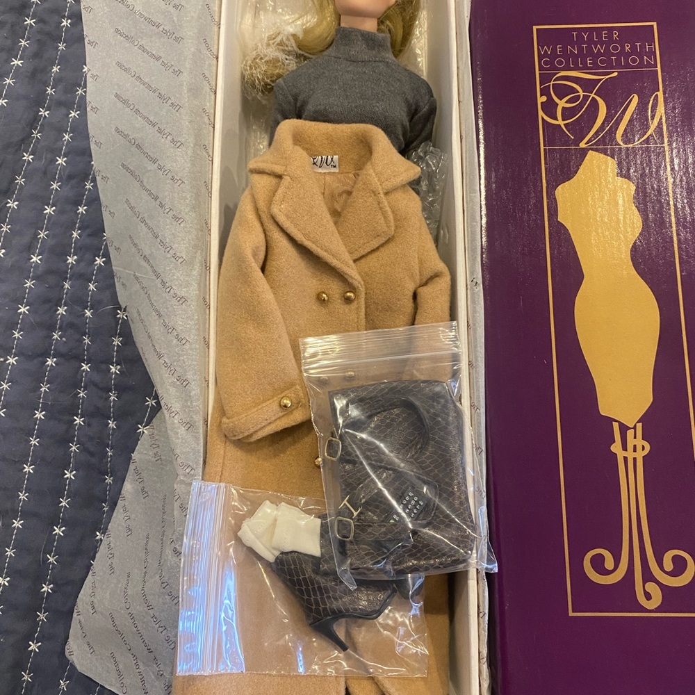 Tyler Wentworth Collection Robert Tonner Blonde Casual Luxury 20870 With Box - Picture 2 of 7